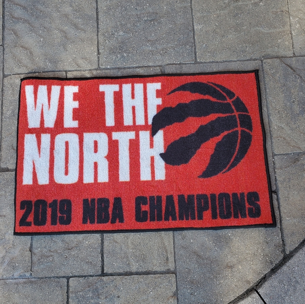 2019 RAPTORS Championship rug NWT